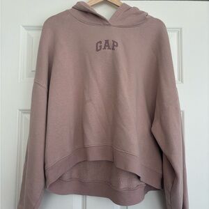 Relaxed gap mini-logo cropped hoodie size large